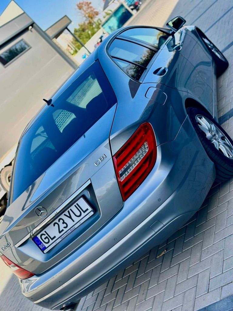 MERCEDES-Benz C - 2014