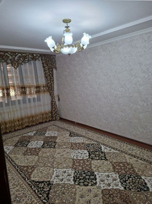 3 xonali kvartira sotiladi