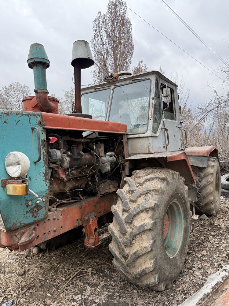 Трактор Т-150.