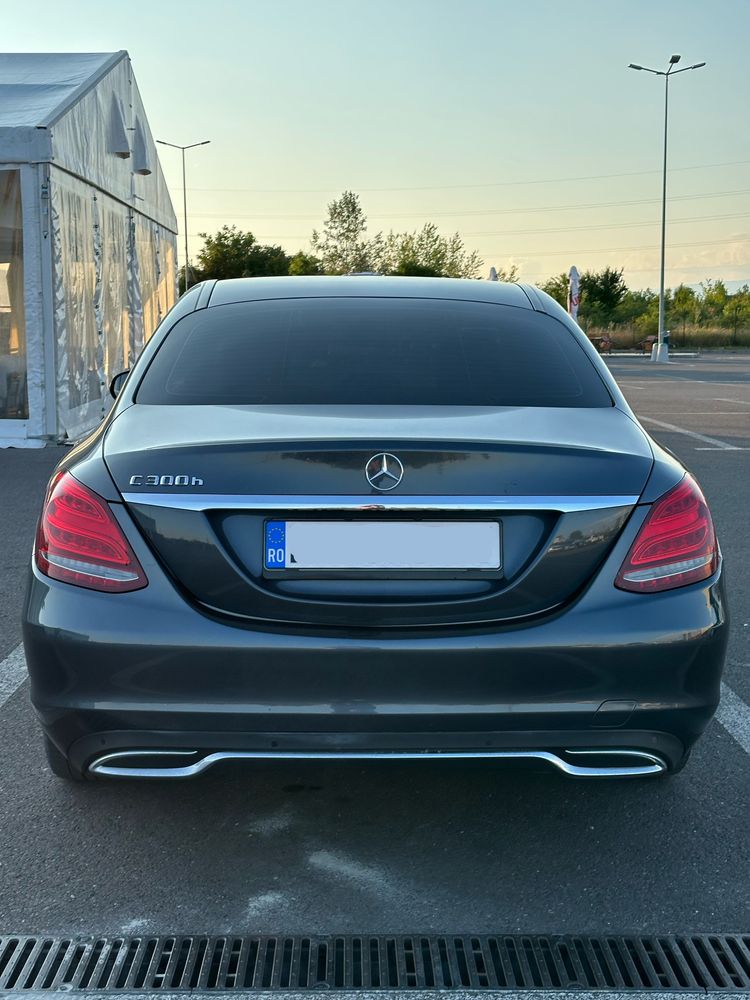 Mercedes C300 Hybrid 2016.