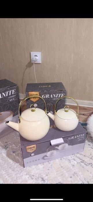 Продам чайники, кофеварки и кострюлю