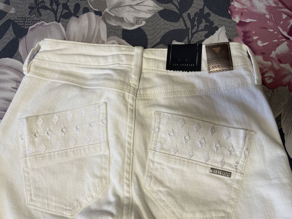 Дънки Guess