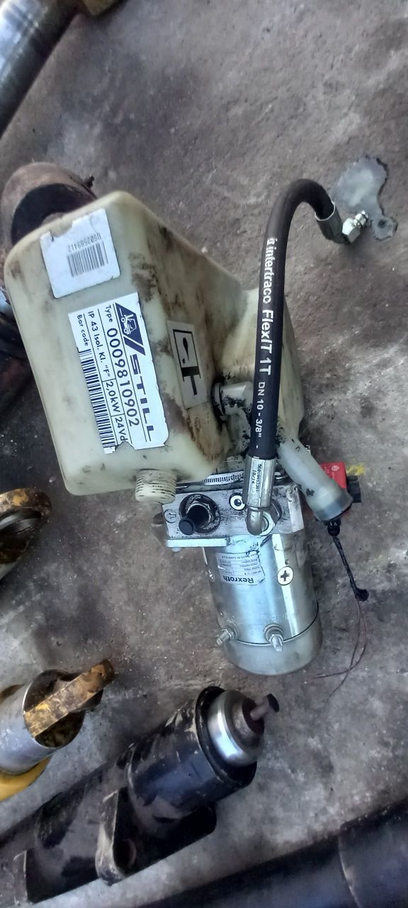 pompa basculare Rexroth 2 kw 24 v