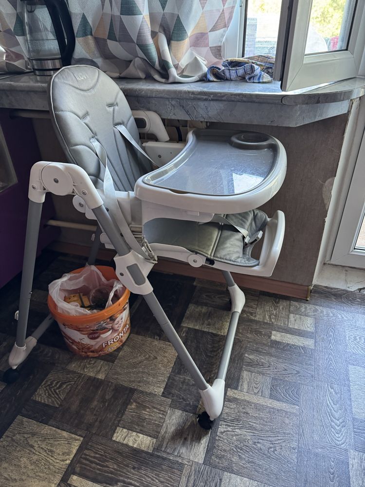 Стул для кормления