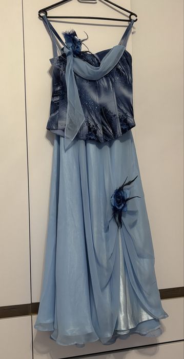 Vand rochii de seara