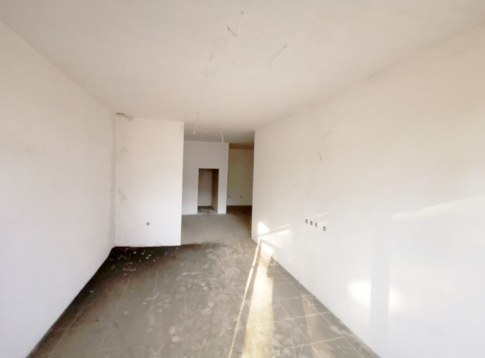 Продава се Магазин в Разлог - 146 кв.м за 1100 €/кв.м - Снимка #2