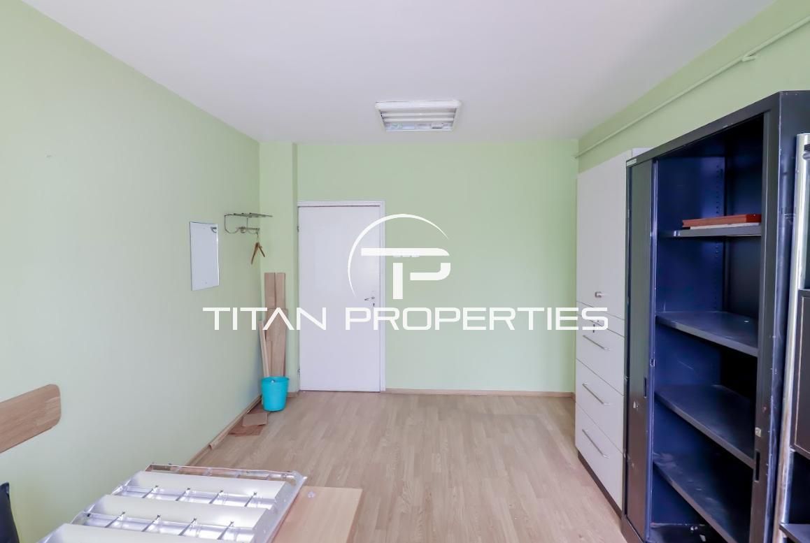 Дава се под наем Офис в Варна, ЖП Гара - 15 кв.м за 115 € - Снимка #13