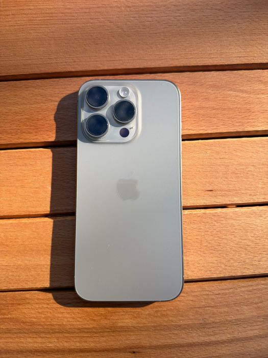 Iphone 15 pro nou