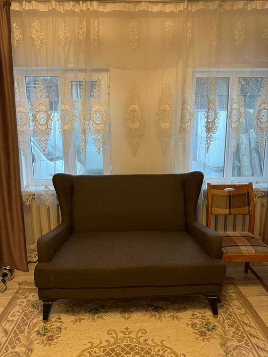 Диван офисный и кресло