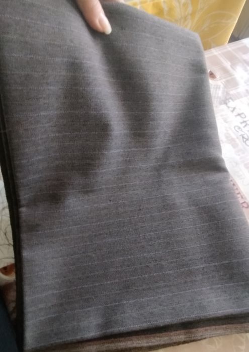 Нов кафяв вълнен плат