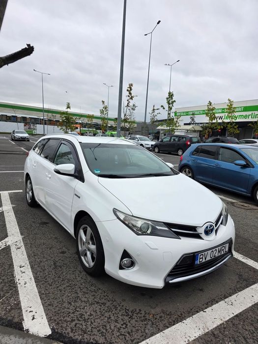 Toyota Auris Baterie schimbată anul trecut.  Noua cu garanție 2 ani