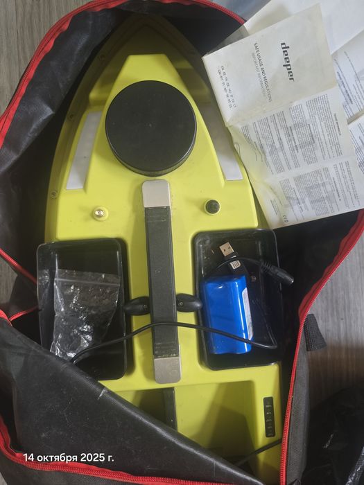 Продаётся эхолот и кораблик комплектом