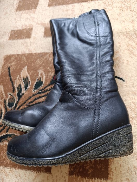 Женские зимние сапоги