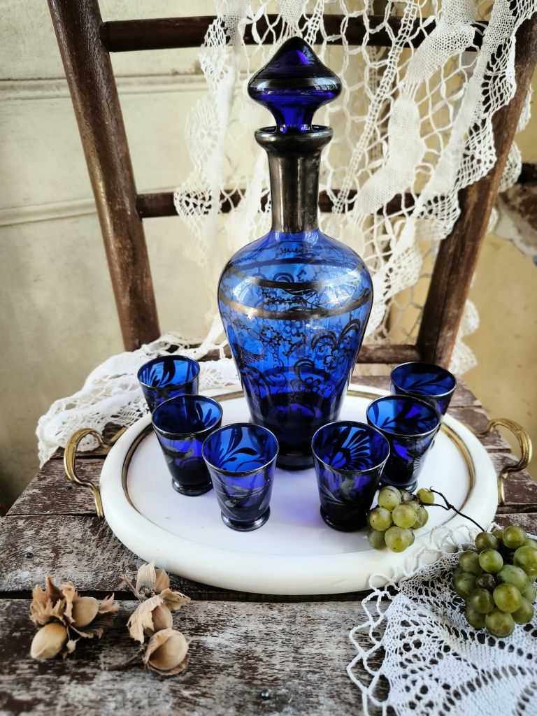 Гарафа със 6 чаши