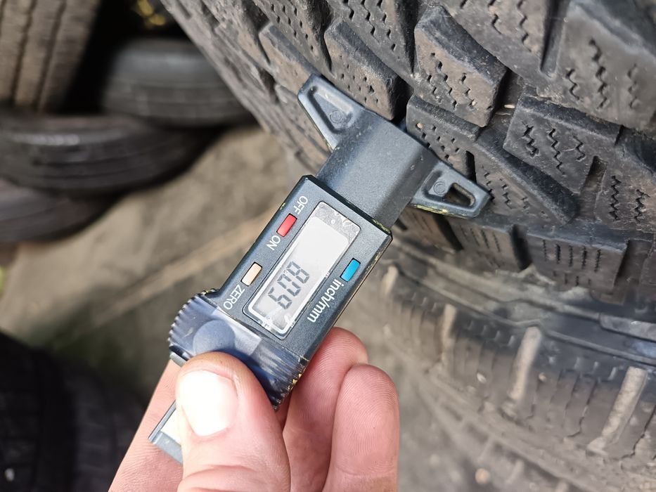 Anvelope MS iarna 215 70 15c bridgestone 2020 8mm