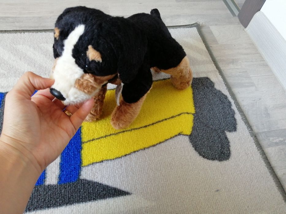 Cățelul Benjie de pluș