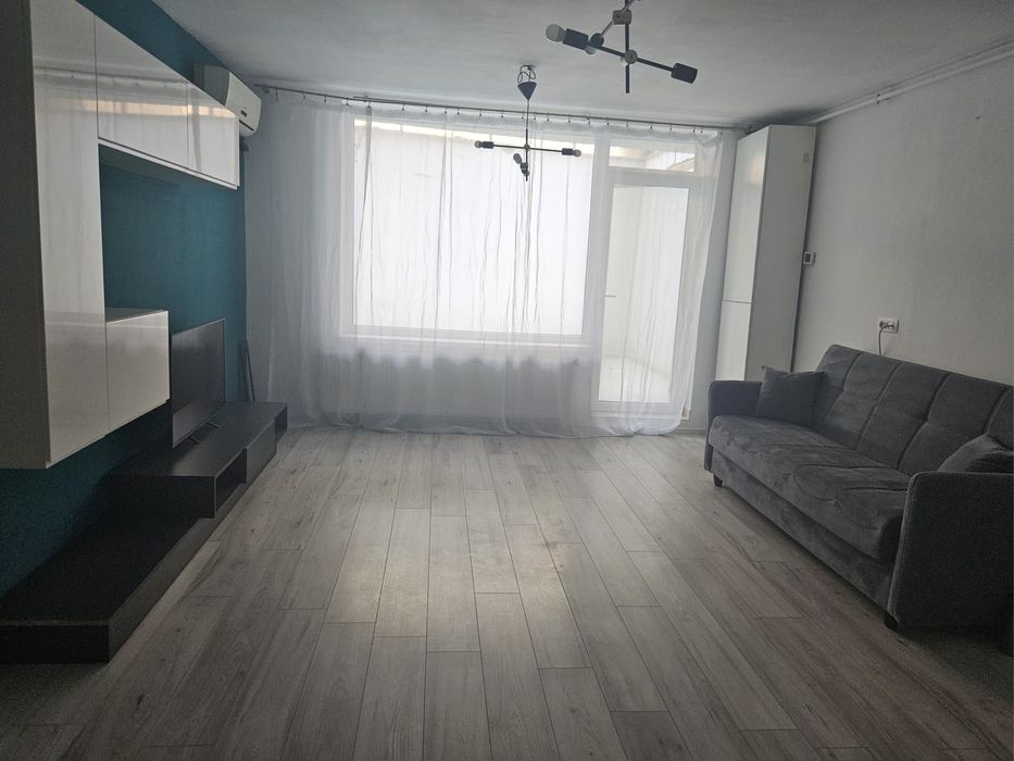 Vand ap cu 2 camere + curte proprie, zona Mall Vitan / Nerva / Dristor