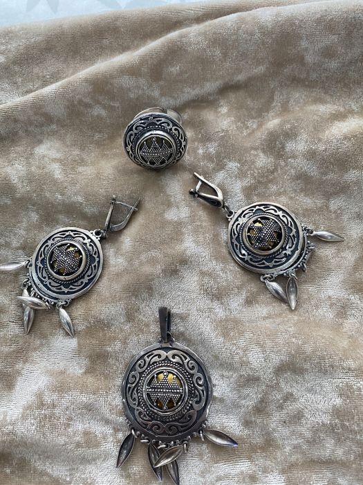 Продается. Набор серебро