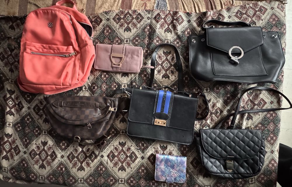 Дамски и мъжки чанти и раници
