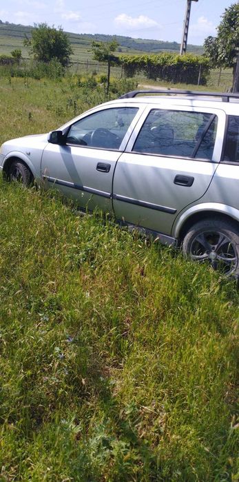 Vând opel Astra g. Motor 2.0