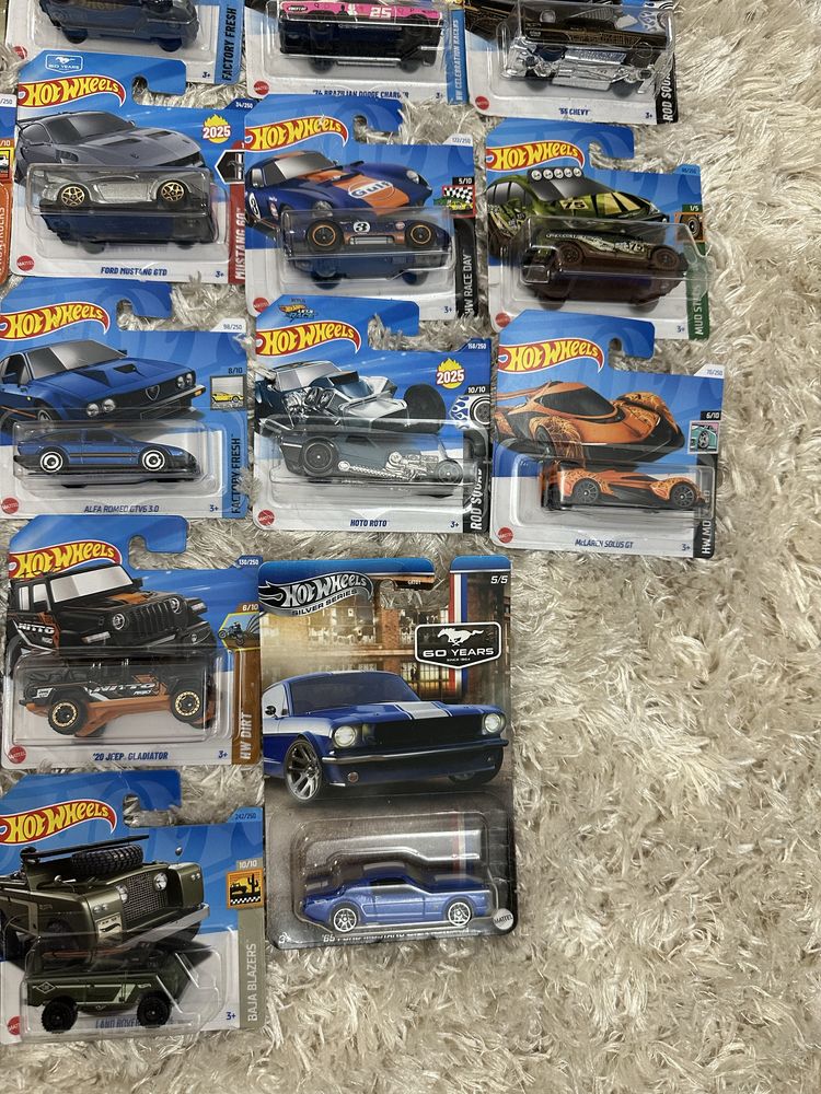 Hot wheels колички
