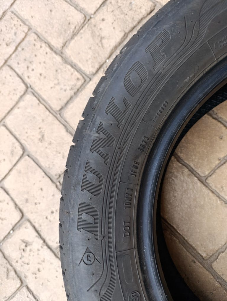 Летни гуми Dunlop 205/60/16 dot 4323
