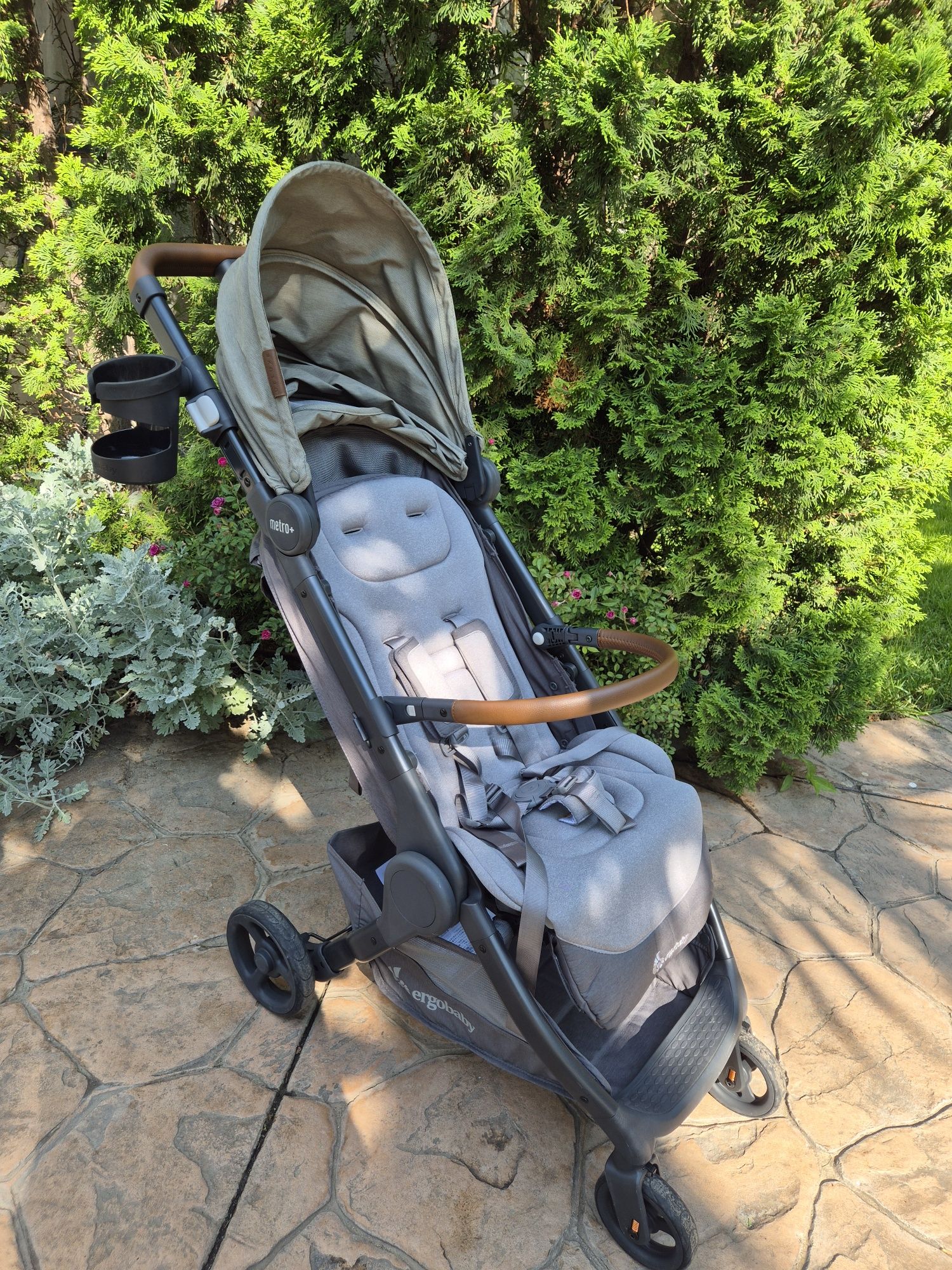 Лятна количка Ergobaby Metro + Deluxe