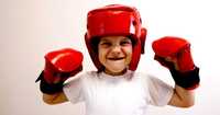 Бокс для детей и взрослых  есть групповой и индивидуальной тренировка