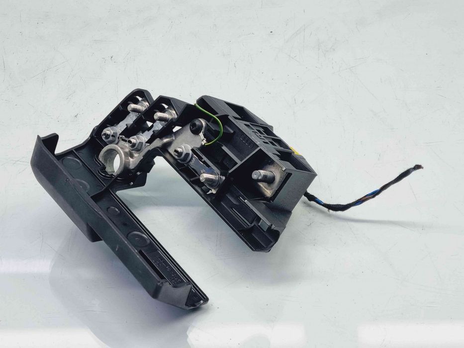 Borna baterie (+) cu capsa Audi A6 (4GC, C7) Facelift S-line [Fabr 20