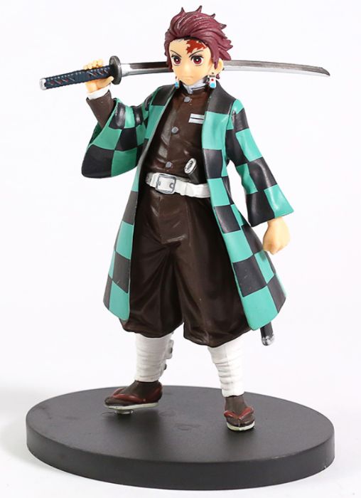 Figurina Demon Slayer Tanjiro Kamado 15 cm anime cape