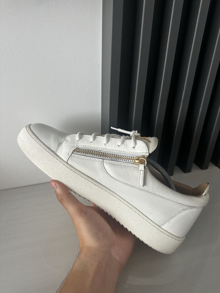 Giuseppe Zanotti low white&gold
