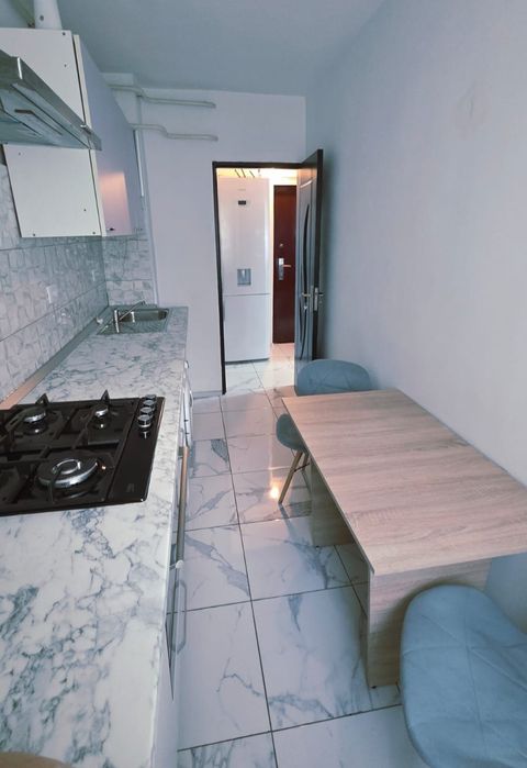 Regim hotelier închiriez apartament/cazare/icf/aproape de mall