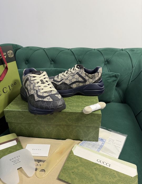 Adidasi gucci full box