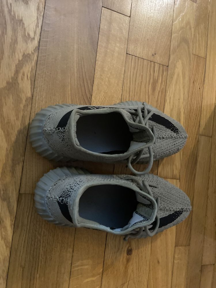 Yeeze cu cutie.350 boost