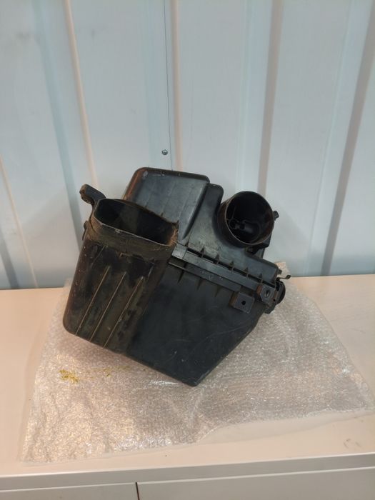 Корпус воздушного фильтра 1 Yzt 2 yz-fe