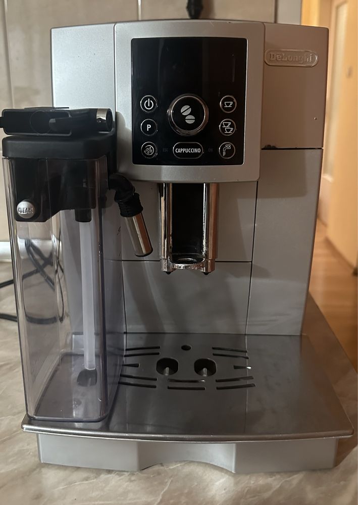 Кафемашина delonghi magnifica s cappuccino