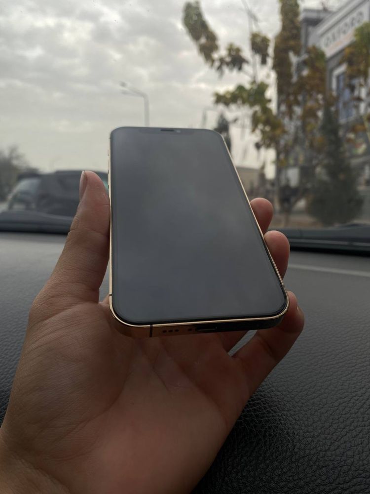 iPhone 12 pro 128gb gold