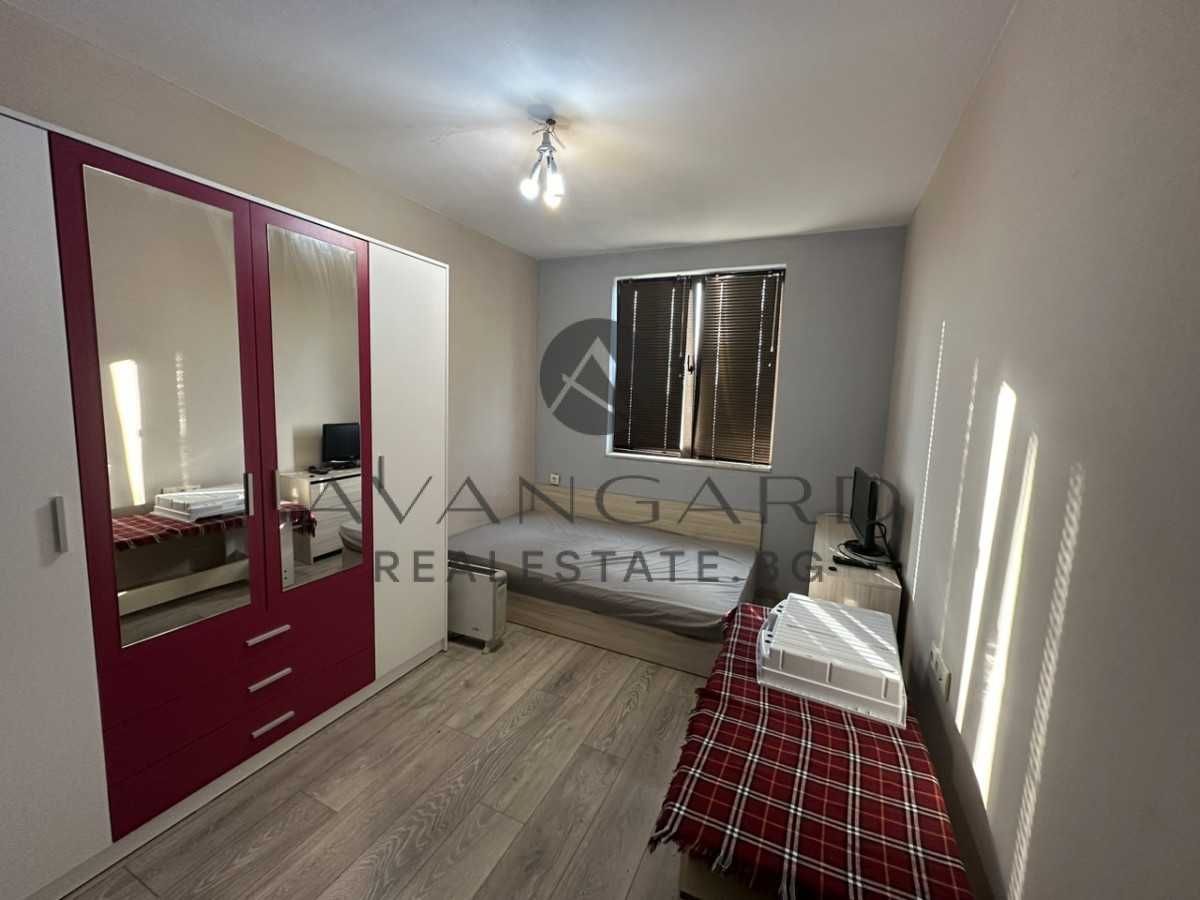 Продава се Тристаен апартамент в Пловдив, Кючук Париж - 76 кв.м за 1448 €/кв.м - Снимка #7