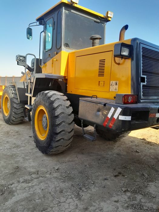 Продаётся погрузчик 1.8куб