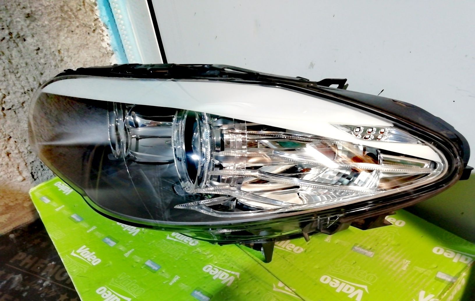 Фар фарове за BMW 5 F10 F11 / БМВ 5 Ф10 Ф11-H7 H7+LED - US.