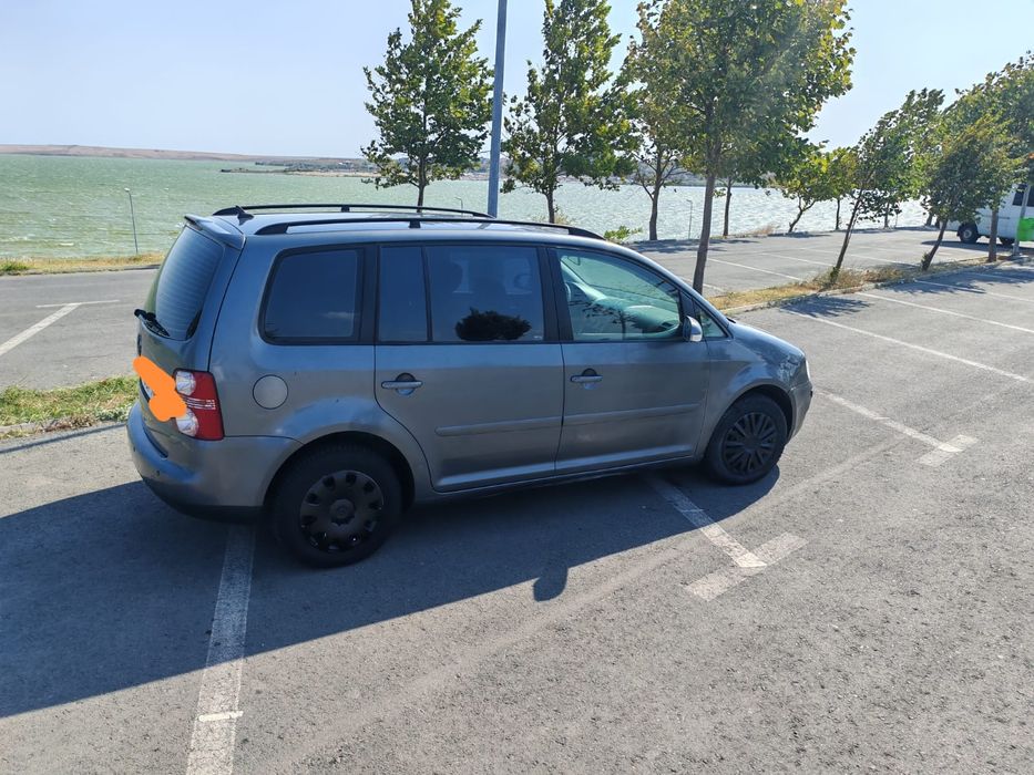 Volkswagen Touran Benzina si Gpl