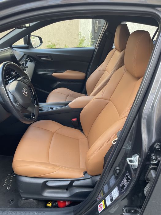 Toyota C-HR 2017 1.8 benzina/hybrid 119.700 km