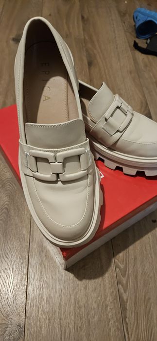 Pantofi femei.                  .