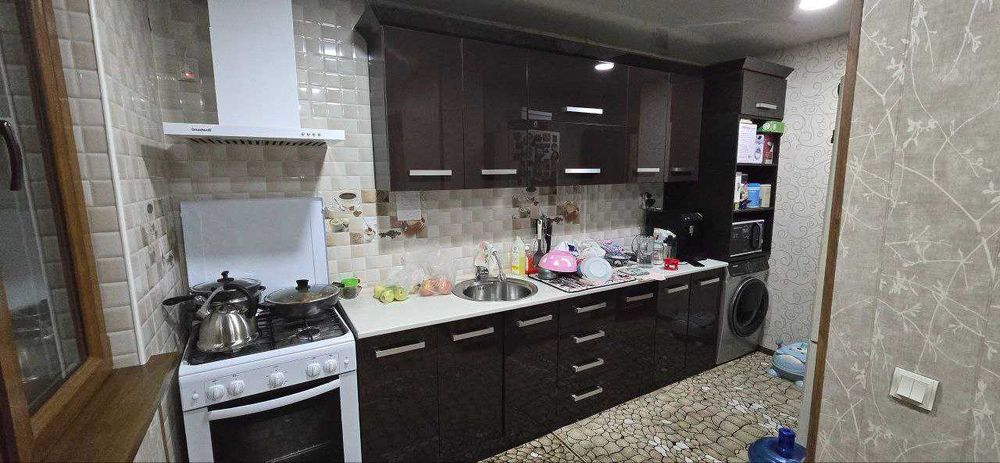 Сдается в аренду 2/2/5 р-н метро Новза  474*
500 у.е.