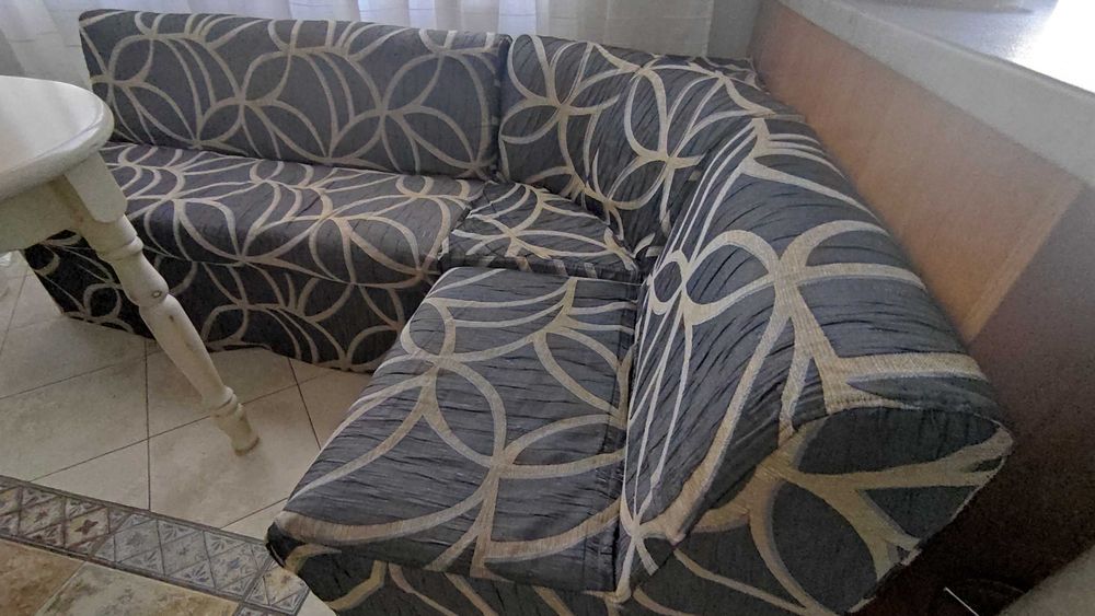 Кухненски ъглов диван