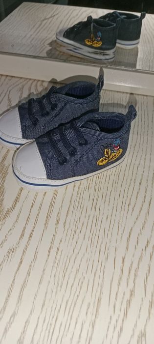 Chaqaloqlar oyoq kiyimi 6 oydan 12 oygacha