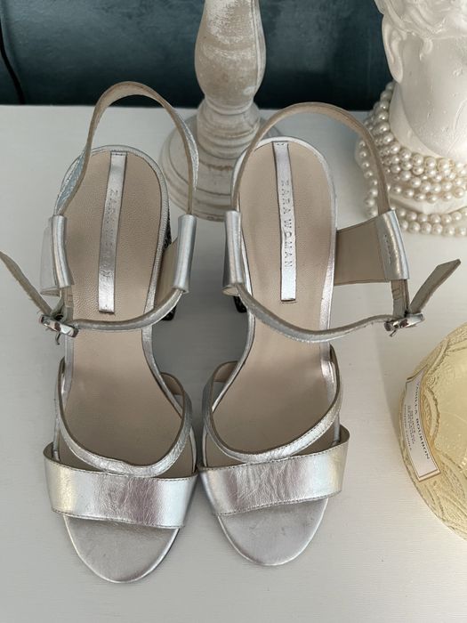 Sandale Zara de piele