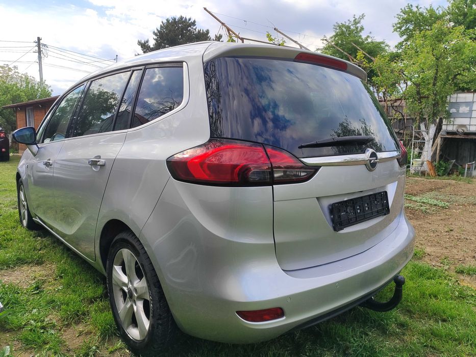 Opel Zafira Tourer Bixenon Adaptiv 2.0 Diesel 7 Locuri