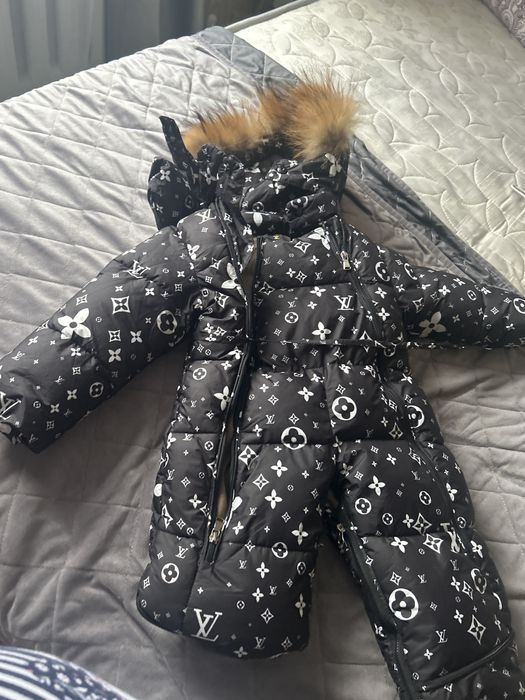 Продам комбенизон 86 см