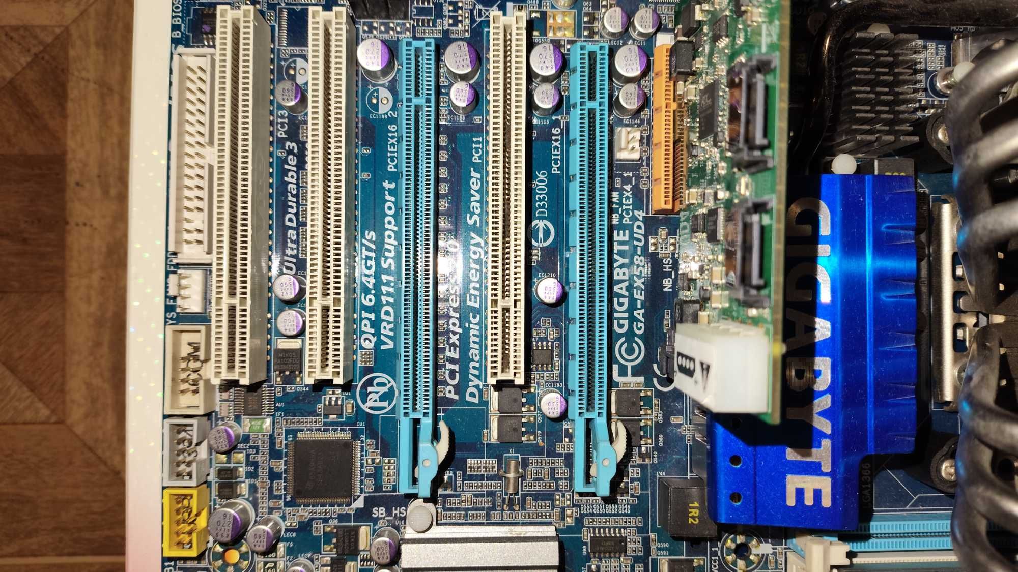 мат. плата gigabyte ex58-ud4 + проц i7 + 3 озу по 2гб + кулер deepcool